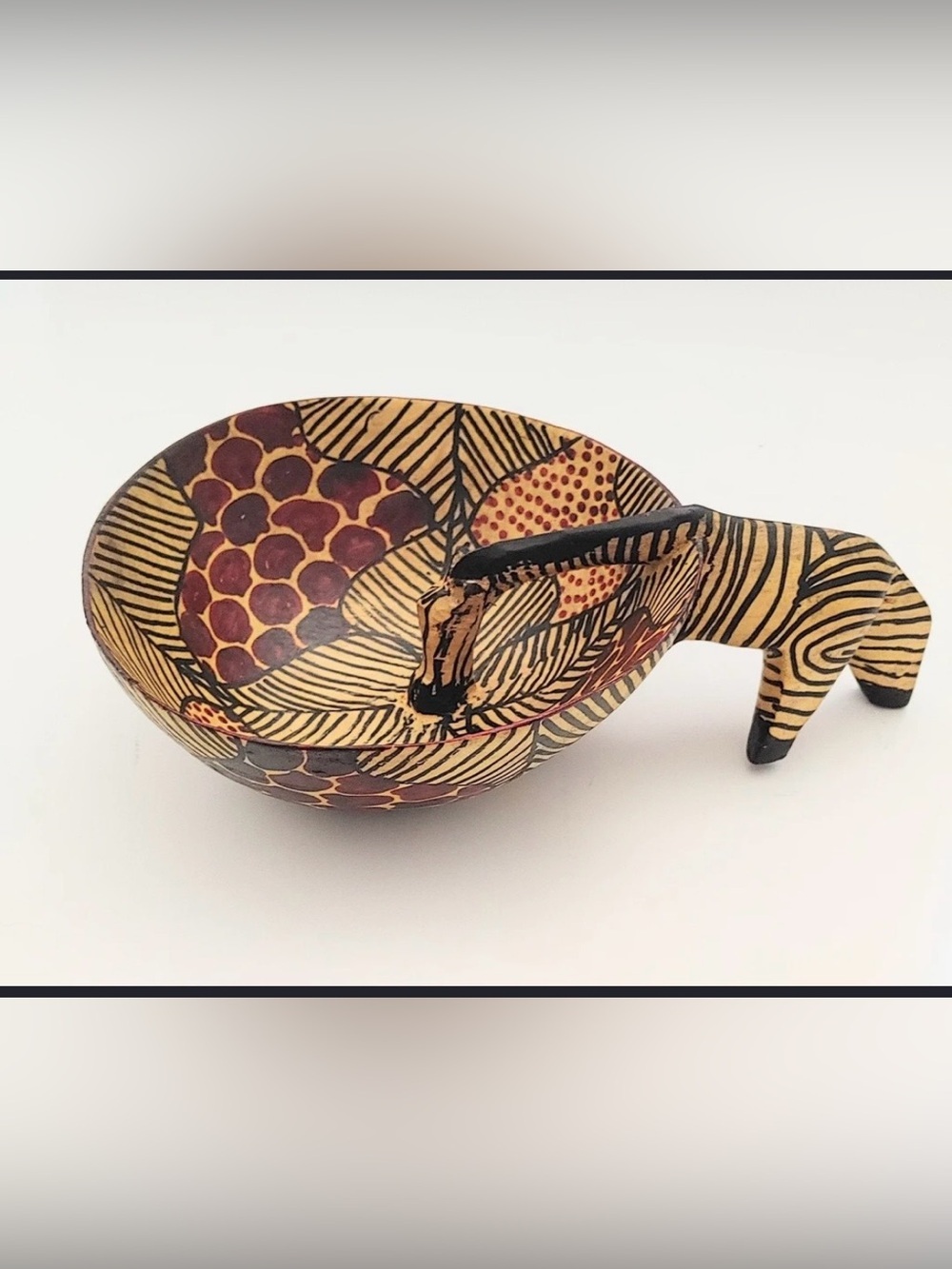 Vintage Wood Handcrafted Folk Art Drinking Zebra Bowl Kenya